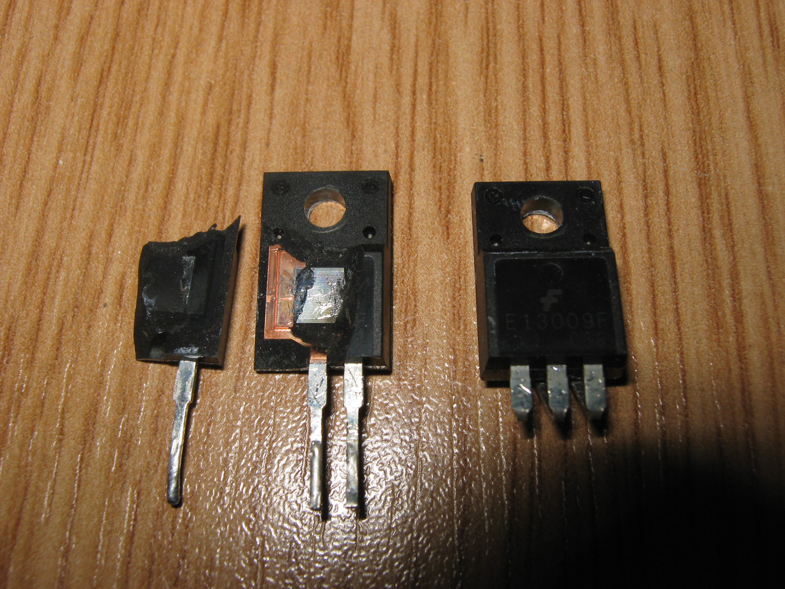 e13009 transistor .JPG